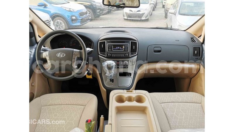 Big with watermark hyundai accent ashanti import dubai 23712