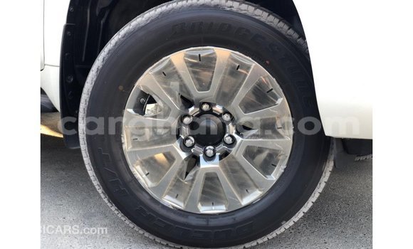 Sayi Imported Toyota Prado White Mota in Import - Dubai a Ashanti Sayi Imported Toyota Prado White Mota in Import - Dubai a Ashanti