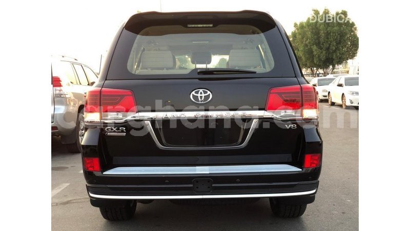 Big with watermark toyota land cruiser ashanti import dubai 23741