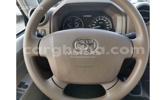 Ra Imported Toyota Land Cruiser funfun Ọkọ̀ in Import - Dubai ni Ashanti Ra Imported Toyota Land Cruiser funfun Ọkọ̀ in Import - Dubai ni Ashanti