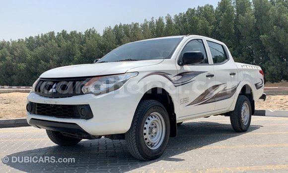 Sayi Imported Mitsubishi L200 White Mota in Import - Dubai a Ashanti Sayi Imported Mitsubishi L200 White Mota in Import - Dubai a Ashanti