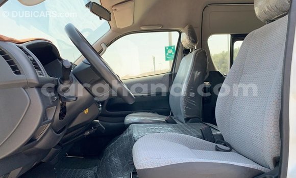 Sayi Imported Toyota Hiace White Mota in Import - Dubai a Ashanti Sayi Imported Toyota Hiace White Mota in Import - Dubai a Ashanti