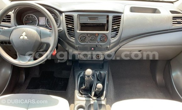 Sayi Imported Mitsubishi L200 White Mota in Import - Dubai a Ashanti Sayi Imported Mitsubishi L200 White Mota in Import - Dubai a Ashanti