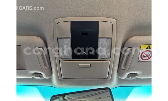 Sayi Imported Toyota Prado White Mota in Import - Dubai a Ashanti Sayi Imported Toyota Prado White Mota in Import - Dubai a Ashanti