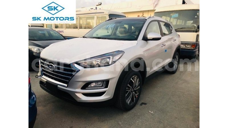 Big with watermark hyundai tucson ashanti import dubai 23790