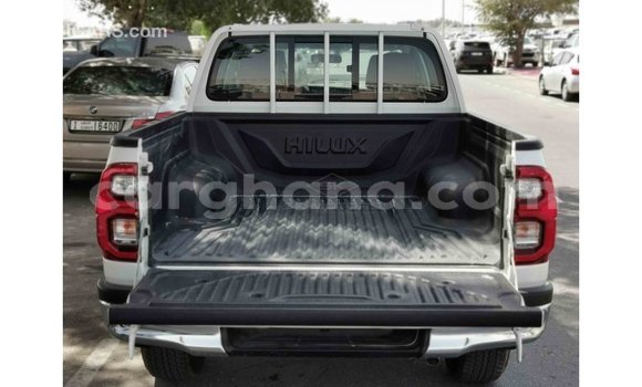Ra Imported Toyota Hilux funfun Ọkọ̀ in Import - Dubai ni Ashanti Ra Imported Toyota Hilux funfun Ọkọ̀ in Import - Dubai ni Ashanti