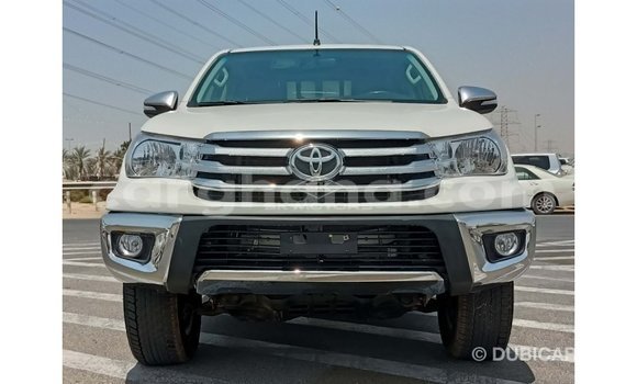 Ra Imported Toyota Hilux funfun Ọkọ̀ in Import - Dubai ni Ashanti Ra Imported Toyota Hilux funfun Ọkọ̀ in Import - Dubai ni Ashanti