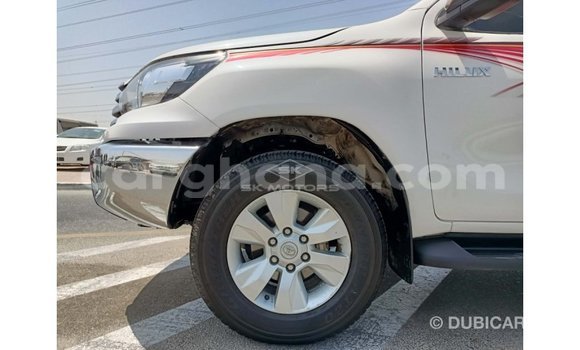 Ra Imported Toyota Hilux funfun Ọkọ̀ in Import - Dubai ni Ashanti Ra Imported Toyota Hilux funfun Ọkọ̀ in Import - Dubai ni Ashanti