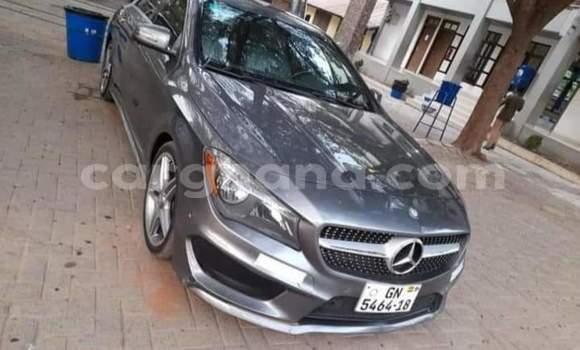 Ra Àlòkù Mercedes‒Benz 300CD Miiran Ọkọ̀ in Accra ni Greater Accra