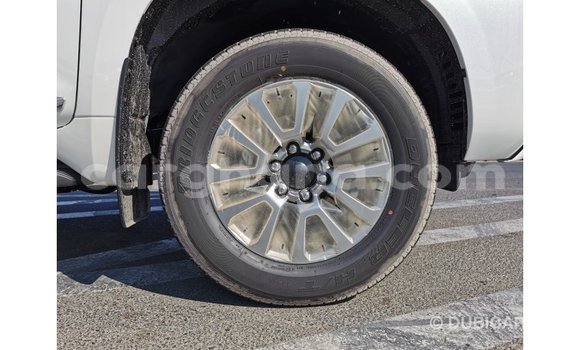 Sayi Imported Toyota Prado White Mota in Import - Dubai a Ashanti Sayi Imported Toyota Prado White Mota in Import - Dubai a Ashanti