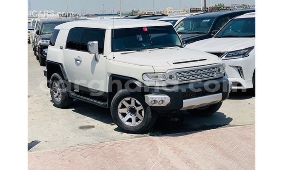 Ra Imported Toyota FJ Cruiser funfun Ọkọ̀ in Import - Dubai ni Ashanti Ra Imported Toyota FJ Cruiser funfun Ọkọ̀ in Import - Dubai ni Ashanti