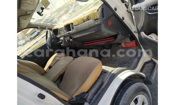 Ra Imported Toyota Hiace funfun Ọkọ̀ in Import - Dubai ni Ashanti Ra Imported Toyota Hiace funfun Ọkọ̀ in Import - Dubai ni Ashanti