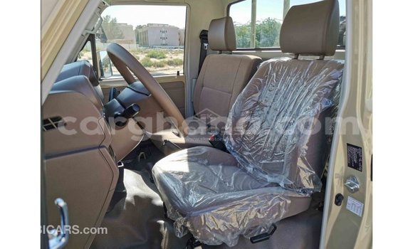 Buy Import Toyota Land Cruiser Beige Car in Import - Dubai in Ashanti Buy Import Toyota Land Cruiser Beige Car in Import - Dubai in Ashanti