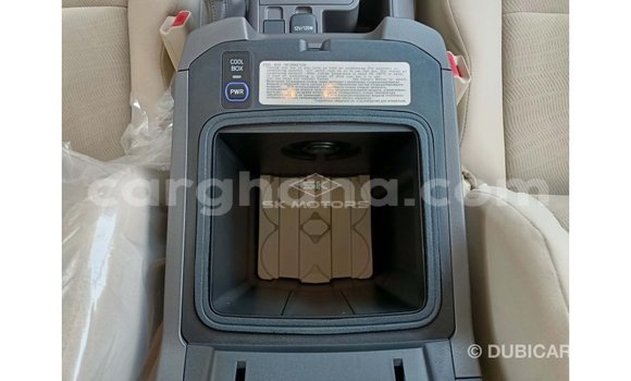 Buy Import Toyota Prado White Car in Import - Dubai in Ashanti Buy Import Toyota Prado White Car in Import - Dubai in Ashanti
