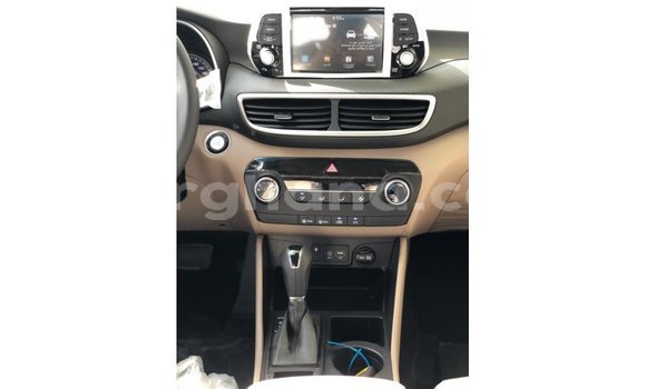 Ra Imported Hyundai Tucson funfun Ọkọ̀ in Import - Dubai ni Ashanti Ra Imported Hyundai Tucson funfun Ọkọ̀ in Import - Dubai ni Ashanti