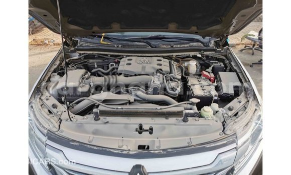 Ra Imported Mitsubishi Montero Brown Ọkọ̀ in Import - Dubai ni Ashanti Ra Imported Mitsubishi Montero Brown Ọkọ̀ in Import - Dubai ni Ashanti