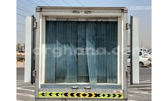 Ra Imported Toyota Hilux funfun Ọkọ̀ in Import - Dubai ni Ashanti Ra Imported Toyota Hilux funfun Ọkọ̀ in Import - Dubai ni Ashanti