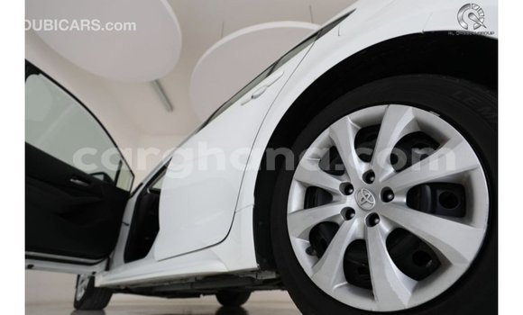 Sayi Imported Toyota Corolla White Mota in Import - Dubai a Ashanti Sayi Imported Toyota Corolla White Mota in Import - Dubai a Ashanti