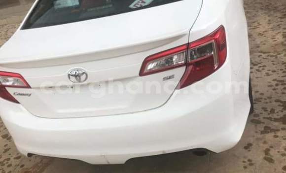 Buy Used Toyota Camry White Car in Accra in Greater Accra Buy Used Toyota Camry White Car in Accra in Greater Accra