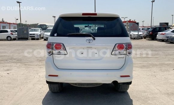 Buy Import Toyota Fortuner White Car in Import - Dubai in Ashanti Buy Import Toyota Fortuner White Car in Import - Dubai in Ashanti