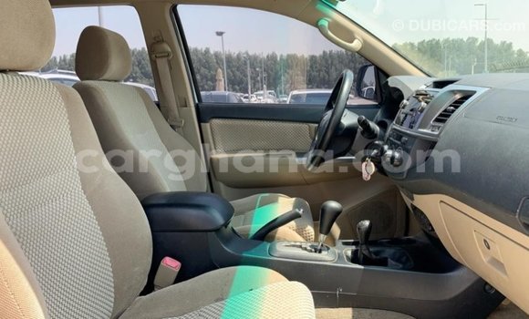 Buy Import Toyota Fortuner White Car in Import - Dubai in Ashanti Buy Import Toyota Fortuner White Car in Import - Dubai in Ashanti
