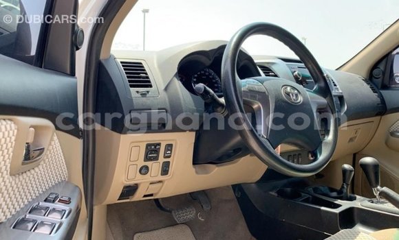 Buy Import Toyota Fortuner White Car in Import - Dubai in Ashanti Buy Import Toyota Fortuner White Car in Import - Dubai in Ashanti