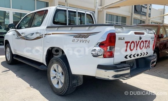 Ra Imported Toyota Hilux funfun Ọkọ̀ in Import - Dubai ni Ashanti Ra Imported Toyota Hilux funfun Ọkọ̀ in Import - Dubai ni Ashanti