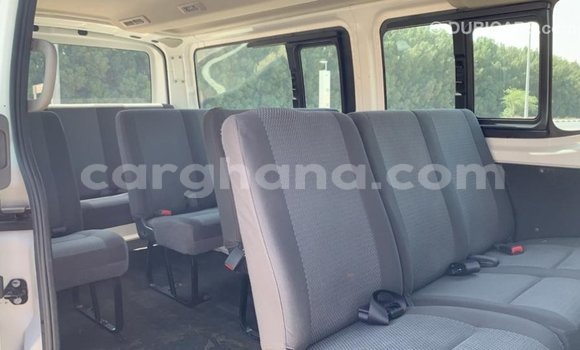 Buy Import Nissan Urvan White Car in Import - Dubai in Ashanti Buy Import Nissan Urvan White Car in Import - Dubai in Ashanti