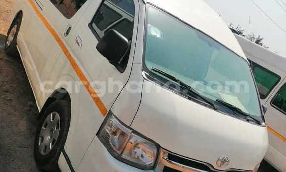 Buy Used Toyota Hiace White Car in Accra in Greater Accra Buy Used Toyota Hiace White Car in Accra in Greater Accra