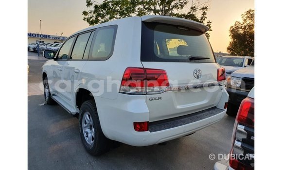 Ra Imported Toyota Land Cruiser funfun Ọkọ̀ in Import - Dubai ni Ashanti Ra Imported Toyota Land Cruiser funfun Ọkọ̀ in Import - Dubai ni Ashanti