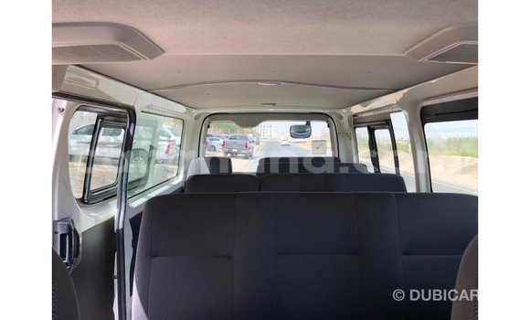 Ra Imported Toyota Hiace funfun Ọkọ̀ in Import - Dubai ni Ashanti Ra Imported Toyota Hiace funfun Ọkọ̀ in Import - Dubai ni Ashanti