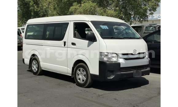 Sayi Imported Toyota Hiace White Mota in Import - Dubai a Ashanti Sayi Imported Toyota Hiace White Mota in Import - Dubai a Ashanti
