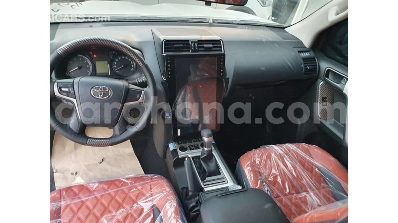 Big with watermark toyota prado ashanti import dubai 24072