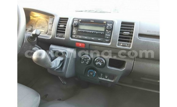 Ra Imported Toyota Hiace funfun Ọkọ̀ in Import - Dubai ni Ashanti Ra Imported Toyota Hiace funfun Ọkọ̀ in Import - Dubai ni Ashanti