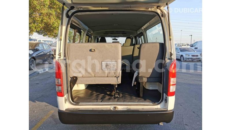 Big with watermark toyota hiace ashanti import dubai 24079