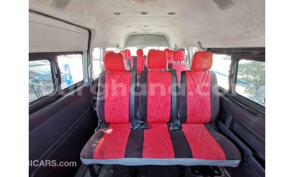 Ra Imported Toyota Hiace funfun Ọkọ̀ in Import - Dubai ni Ashanti Ra Imported Toyota Hiace funfun Ọkọ̀ in Import - Dubai ni Ashanti