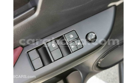 Sayi Imported Toyota Hilux White Mota in Import - Dubai a Ashanti Sayi Imported Toyota Hilux White Mota in Import - Dubai a Ashanti