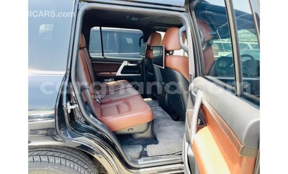 Buy Import Toyota Land Cruiser Black Car in Import - Dubai in Ashanti Buy Import Toyota Land Cruiser Black Car in Import - Dubai in Ashanti