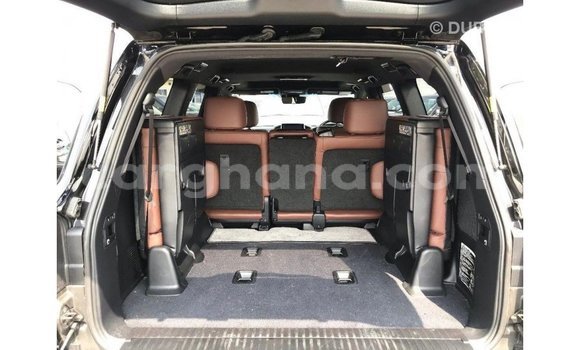 Buy Import Toyota Land Cruiser Black Car in Import - Dubai in Ashanti Buy Import Toyota Land Cruiser Black Car in Import - Dubai in Ashanti
