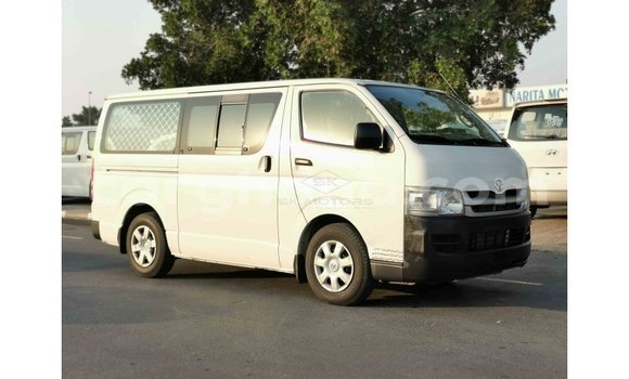 Sayi Imported Toyota Hiace White Mota in Import - Dubai a Ashanti Sayi Imported Toyota Hiace White Mota in Import - Dubai a Ashanti