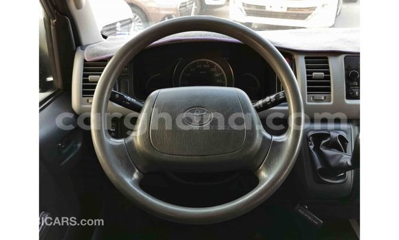 Sayi Imported Toyota Hiace White Mota in Import - Dubai a Ashanti Sayi Imported Toyota Hiace White Mota in Import - Dubai a Ashanti