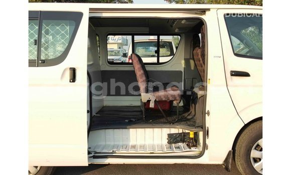 Sayi Imported Toyota Hiace White Mota in Import - Dubai a Ashanti Sayi Imported Toyota Hiace White Mota in Import - Dubai a Ashanti