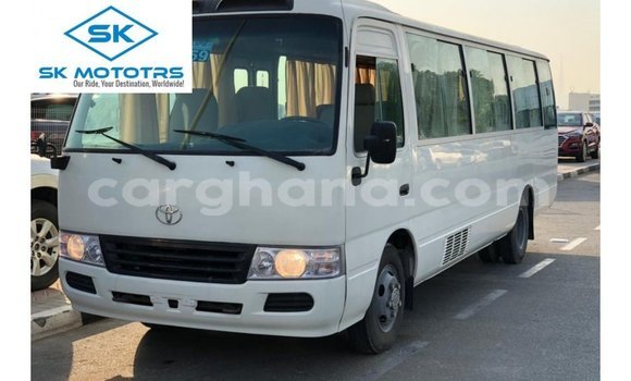 Ra Imported Toyota Coaster funfun Ọkọ̀ in Import - Dubai ni Ashanti Ra Imported Toyota Coaster funfun Ọkọ̀ in Import - Dubai ni Ashanti
