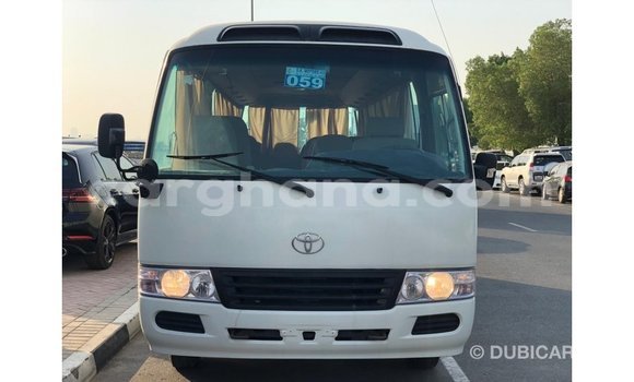 Ra Imported Toyota Coaster funfun Ọkọ̀ in Import - Dubai ni Ashanti Ra Imported Toyota Coaster funfun Ọkọ̀ in Import - Dubai ni Ashanti