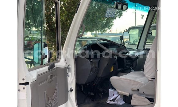 Buy Import Toyota Coaster White Car in Import - Dubai in Ashanti Buy Import Toyota Coaster White Car in Import - Dubai in Ashanti