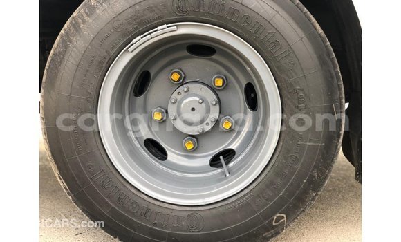 Buy Import Toyota Coaster White Car in Import - Dubai in Ashanti Buy Import Toyota Coaster White Car in Import - Dubai in Ashanti