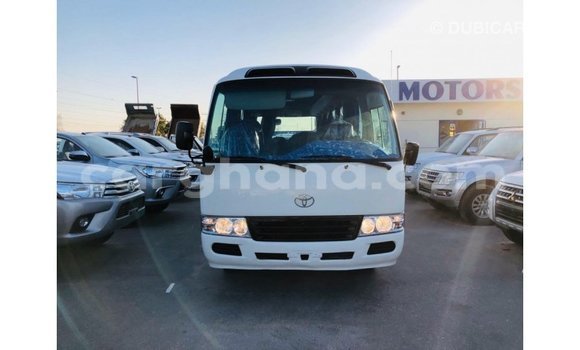 Sayi Imported Toyota Coaster White Mota in Import - Dubai a Ashanti Sayi Imported Toyota Coaster White Mota in Import - Dubai a Ashanti