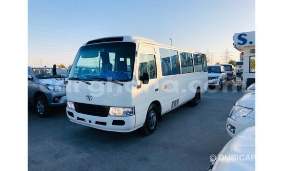 Sayi Imported Toyota Coaster White Mota in Import - Dubai a Ashanti Sayi Imported Toyota Coaster White Mota in Import - Dubai a Ashanti
