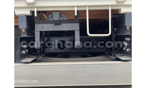 Ra Imported Isuzu NPR funfun Ọkọ̀ akẹ́rù ńlá in Import - Dubai ni Ashanti Ra Imported Isuzu NPR funfun Ọkọ̀ akẹ́rù ńlá in Import - Dubai ni Ashanti