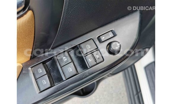 Sayi Imported Toyota Fortuner White Mota in Import - Dubai a Ashanti Sayi Imported Toyota Fortuner White Mota in Import - Dubai a Ashanti